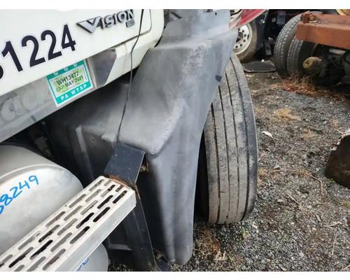 Mack CXN613 Fender Extension # Mack CXN613 Fender Extension #