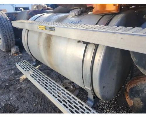 Mack CXN613 Fuel Tank # Mack CXN613 Fuel Tank #