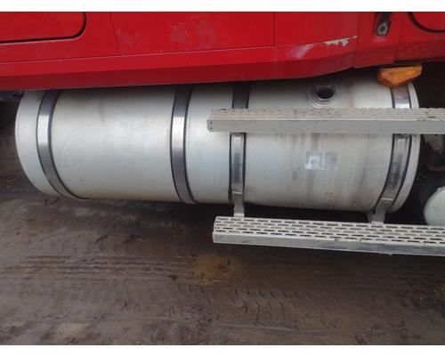 MACK CXN613 Fuel Tank