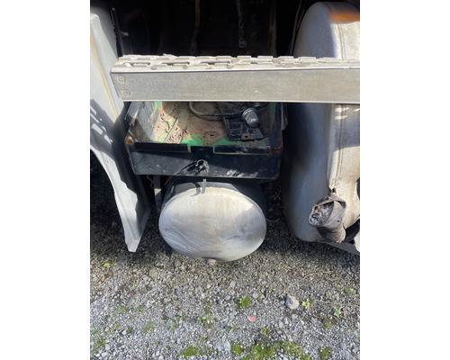 MACK CXN613 Parts Vehicles
