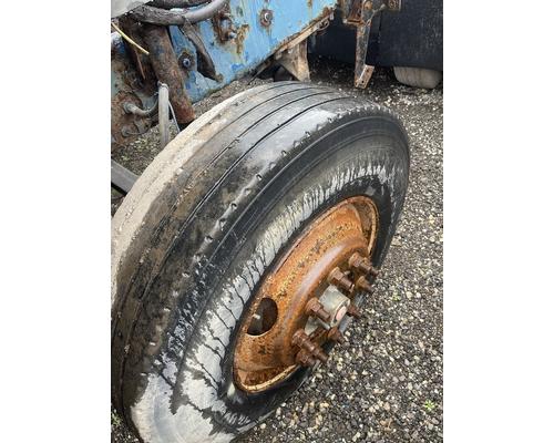 MACK CXN613 Parts Vehicles