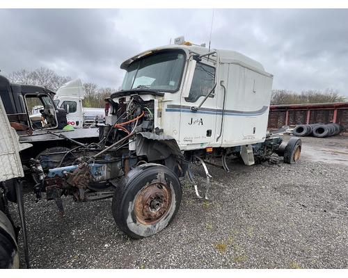 MACK CXN613 Parts Vehicles