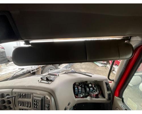  Mack CXN613 Visor #