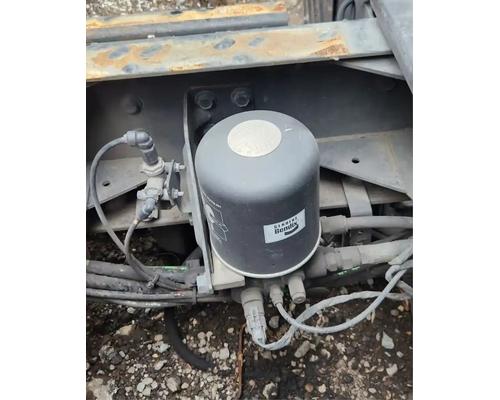  Mack CXU612 Air Dryer #