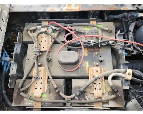  Mack CXU612 Battery Box #