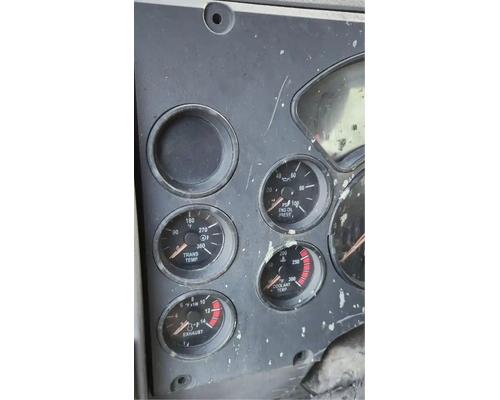  Mack CXU612 Instrument Cluster #