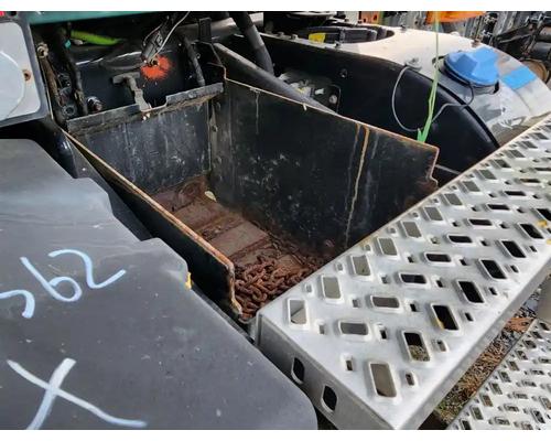 mack-cxu612-tool-box #1361040