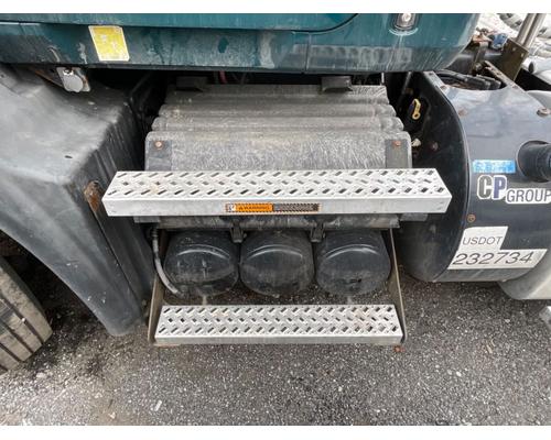 Mack CXU613 Battery Box # Mack CXU613 Battery Box #