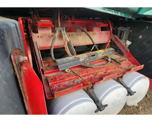  Mack CXU613 Battery Box #