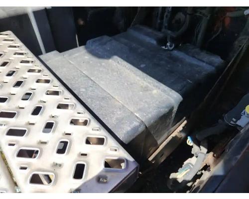  Mack CXU613 Battery Box #