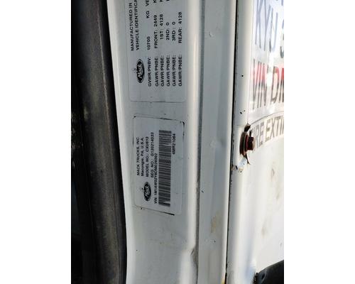 MACK CXU613 Consignment sale