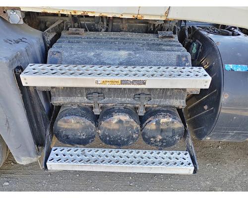 MACK CXU613 Consignment sale