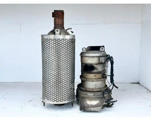  Mack CXU613 DPF - Diesel Particulate Filter #