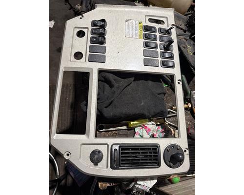 MACK CXU613 Dash Panel