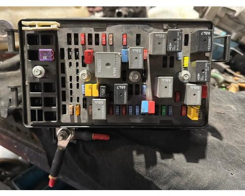 MACK CXU613 Fuse Box