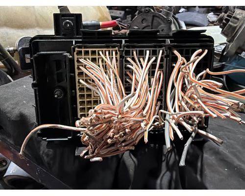 MACK CXU613 Fuse Box