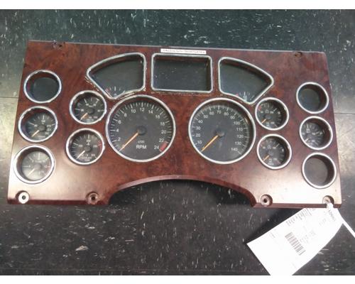 MACK CXU613 GAUGE CLUSTER OEM# 22353716 in Easton, MD