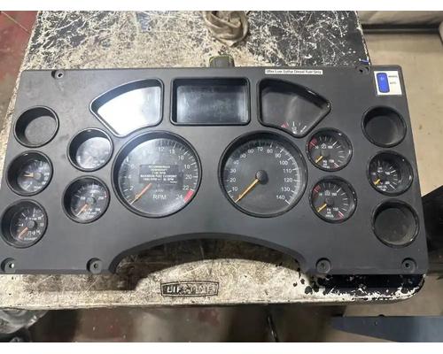  Mack CXU613 Instrument Cluster #