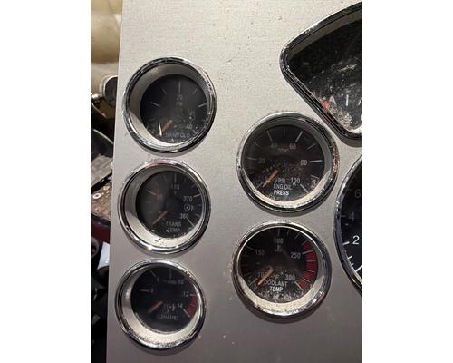 MACK CXU613 Instrument Cluster