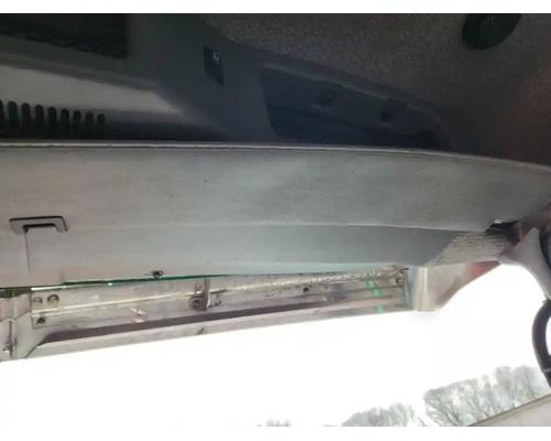  Mack CXU613 Visor #