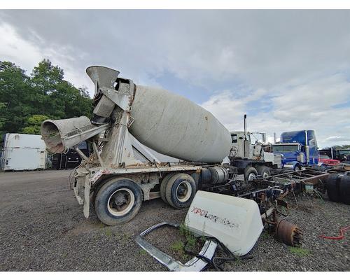 MACK DM686X Complete Vehicle