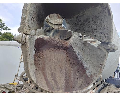 MACK DM686X Complete Vehicle