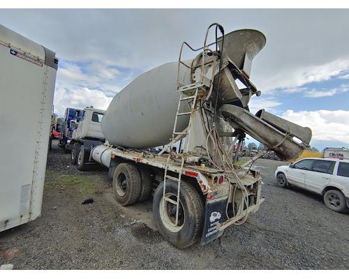 MACK DM686X Complete Vehicle