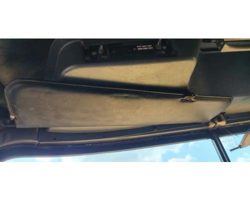  Mack DM688S Visor #