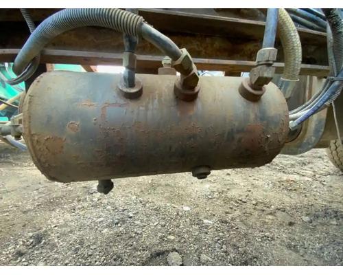Mack DM690S Air Tank # Mack DM690S Air Tank #