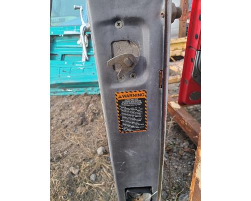 MACK DM690S Door Assembly, Front