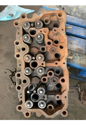 MACK E7 Cylinder Head