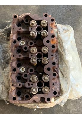 MACK E7 Cylinder Head