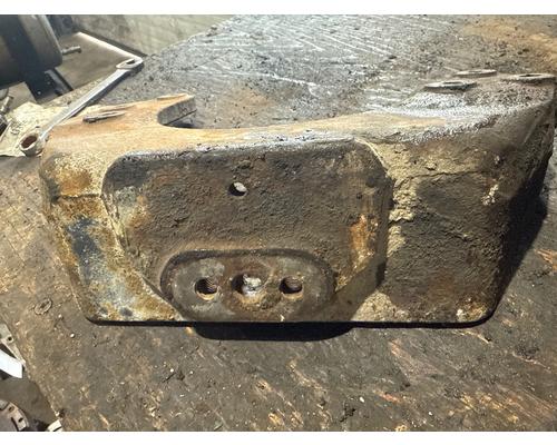MACK E7 Engine Mounts