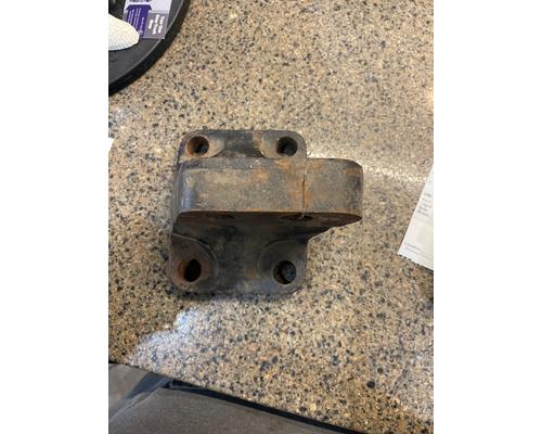 MACK E7 Engine Mounts