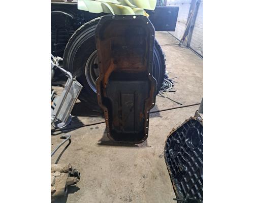 MACK E7 Oil Pan