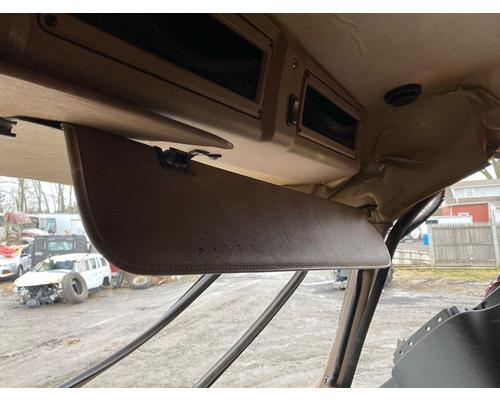  Mack GU713 Visor #