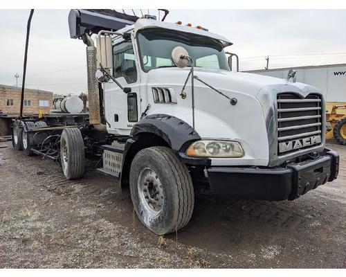 MACK GU813 Complete Vehicle