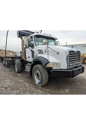 MACK GU813 Complete Vehicle