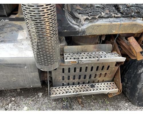 MACK GU813 Parts Vehicles