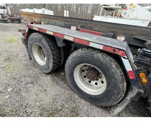 MACK GU813 Parts Vehicles