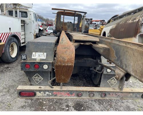 MACK GU813 Parts Vehicles