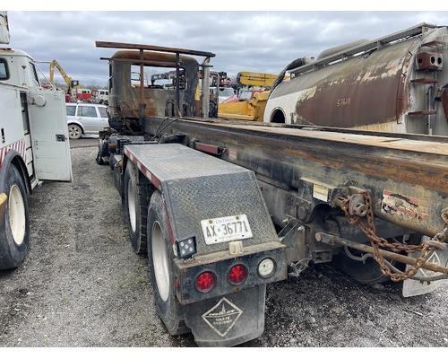 MACK GU813 Parts Vehicles