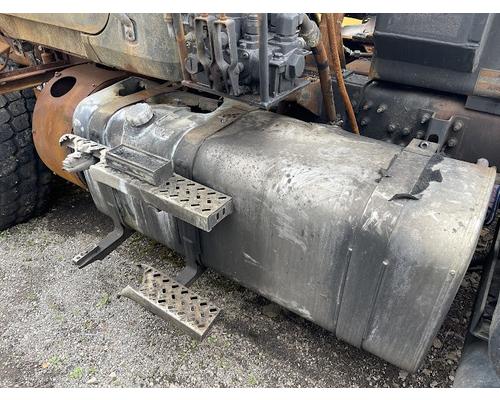 MACK GU813 Parts Vehicles