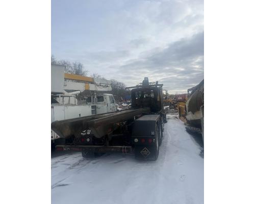 MACK GU813 Parts Vehicles