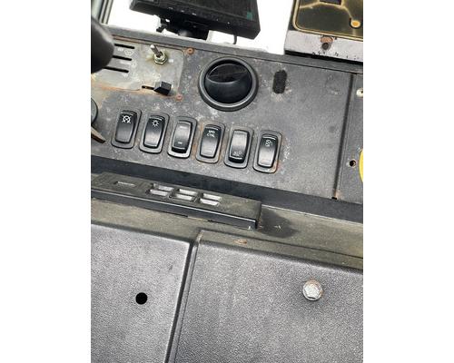 MACK MR688S Consignment sale