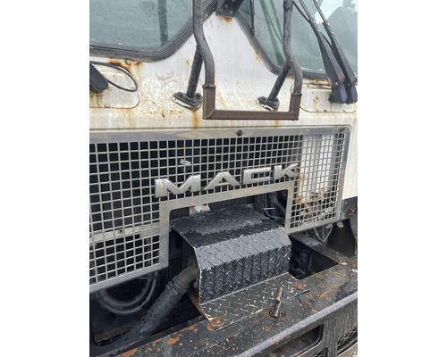 MACK MR688S Consignment sale