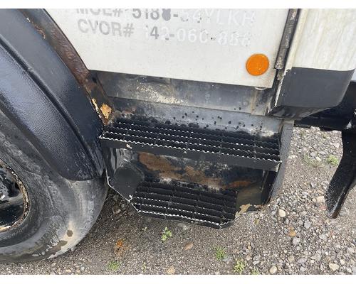 MACK MR688S Consignment sale