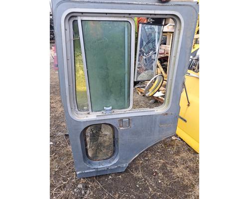 MACK MR688S Door Assembly, Front