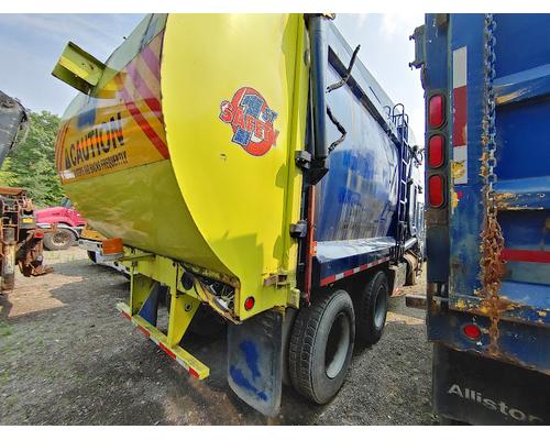 MACK MRU613 Body  Bed