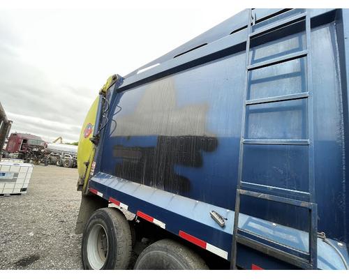 MACK MRU613 Complete Vehicle